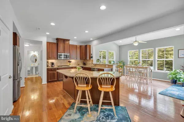 18 SEAGROVE AVE, Cape May Court House, NJ 08210