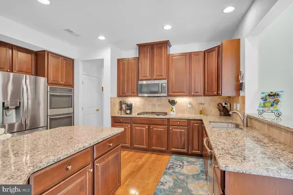 18 SEAGROVE AVE, Cape May Court House, NJ 08210