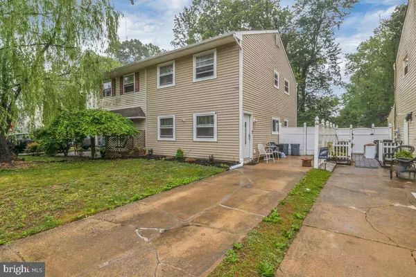 6 HAMAL CT, Turnersville, NJ 08012