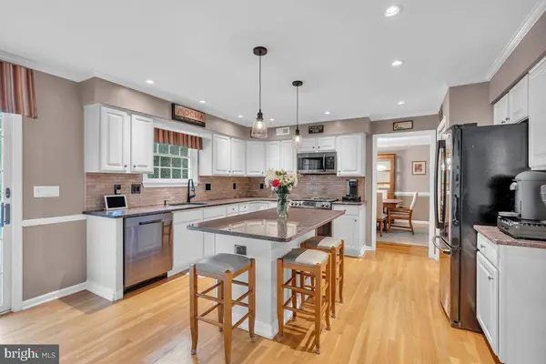 40 COUNTRY SQUIRE LN, Marlton, NJ 08053
