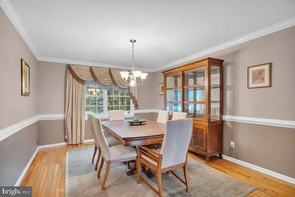 40 COUNTRY SQUIRE LN, Marlton, NJ 08053