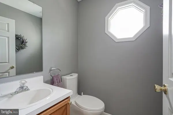 412 PEPPER MILL CT, Sewell, NJ 08080