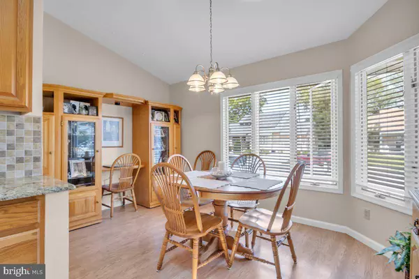 19 HYANNIS DR, Cape May, NJ 08204