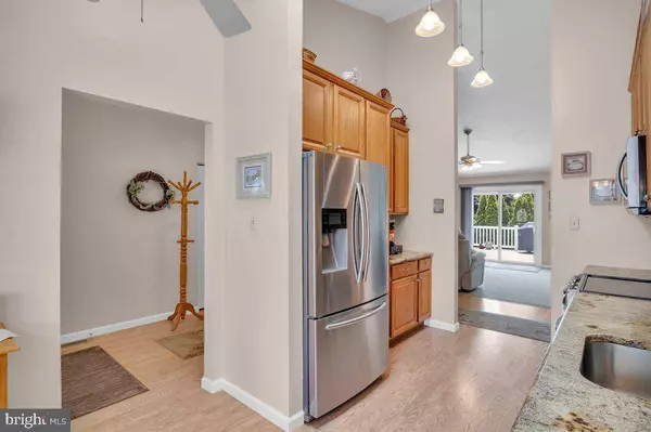 19 HYANNIS DR, Cape May, NJ 08204