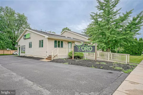 101 SUMMIT AVE, Sicklerville, NJ 08081