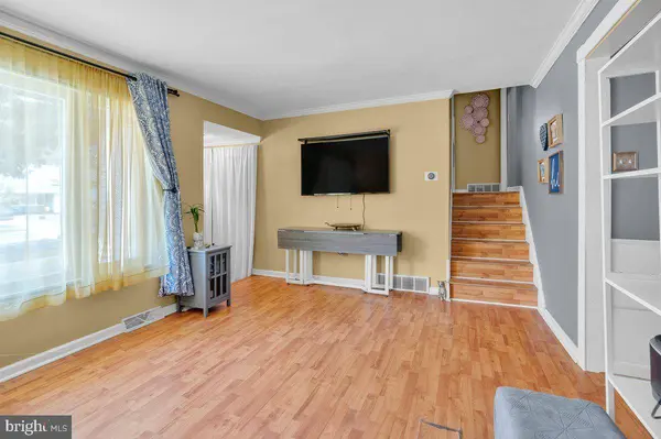 25 RICHARDS AVE, Pine Hill, NJ 08021