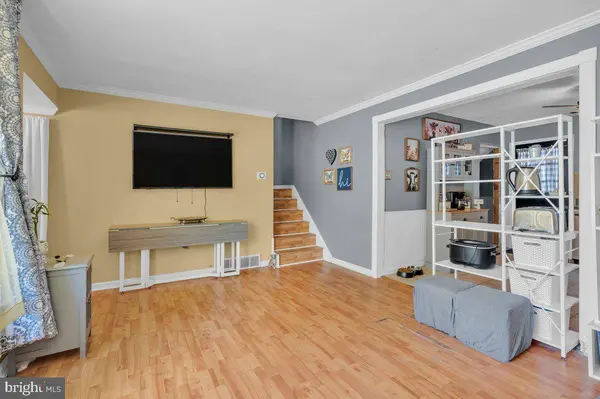 25 RICHARDS AVE, Pine Hill, NJ 08021