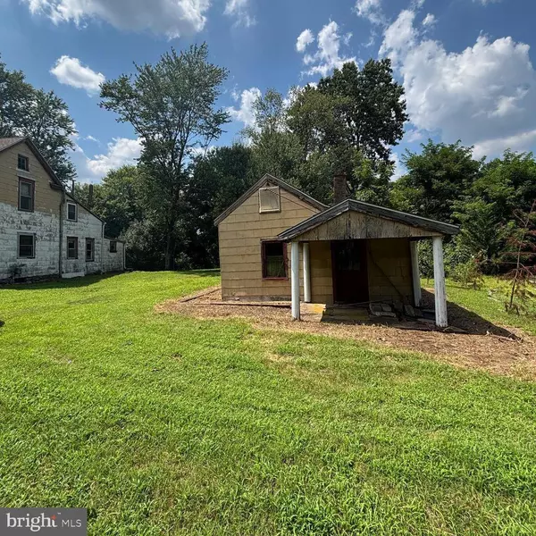 67 SOMERDALE RD, Blackwood, NJ 08012