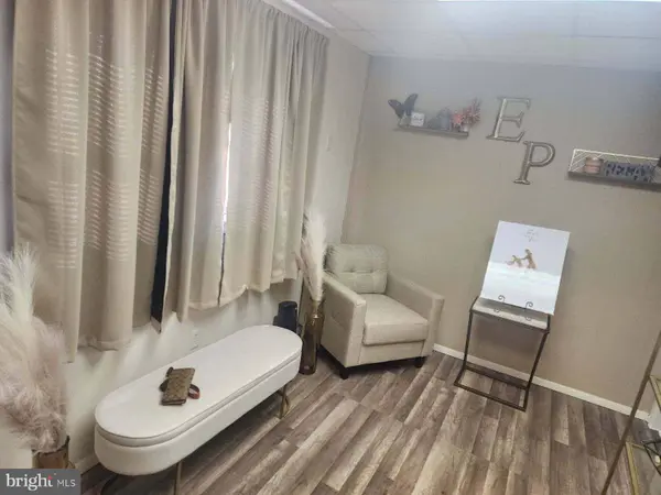 100 N BLACK HORSE PIKE, Glendora, NJ 08029