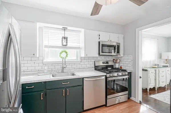 143 GRAND AVE, Blackwood, NJ 08012