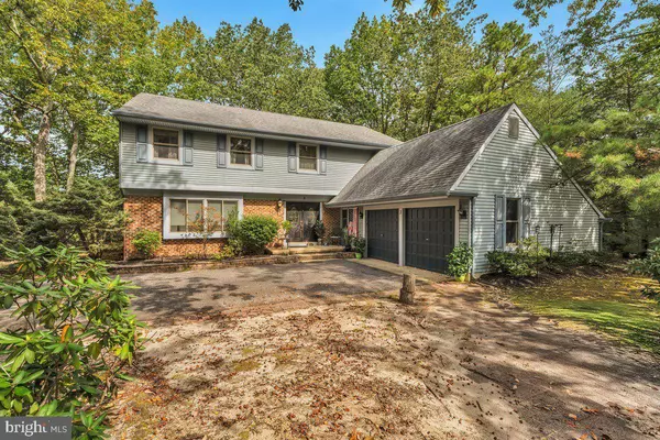 2 HARWOOD DR, Voorhees, NJ 08043