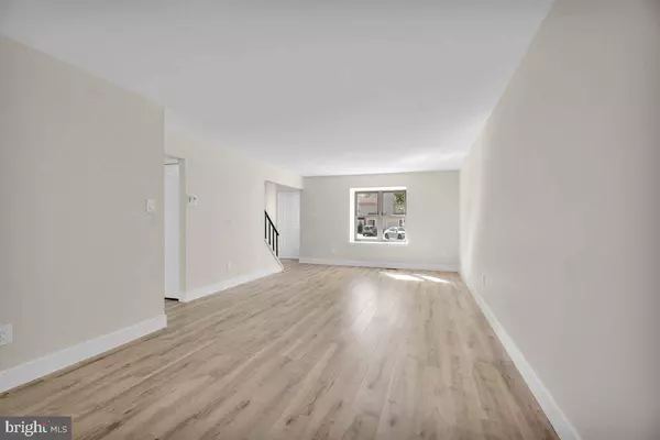 293 IVY CT, Marlton, NJ 08053