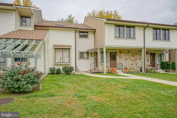 102 AVIGNON WAY, Pennsauken, NJ 08109
