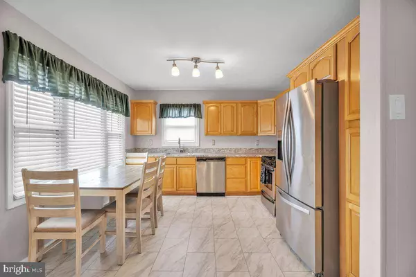 137 BREWER AVE, Blackwood, NJ 08012