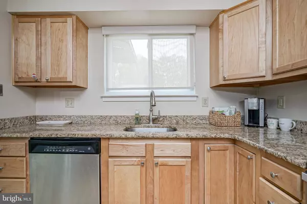 102 AVIGNON WAY, Pennsauken, NJ 08109