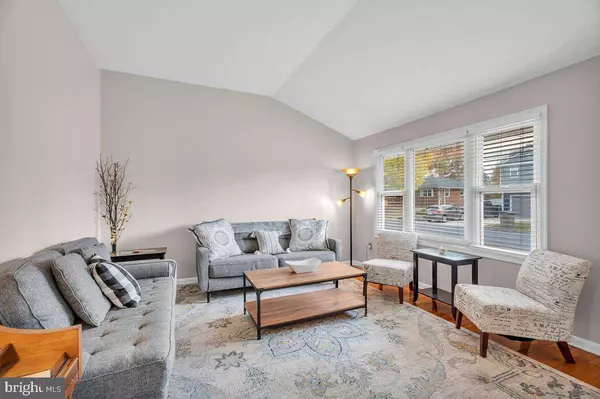 137 BREWER AVE, Blackwood, NJ 08012