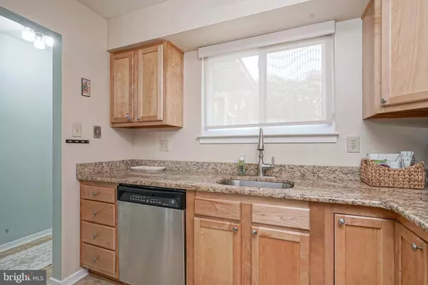 102 AVIGNON WAY, Pennsauken, NJ 08109