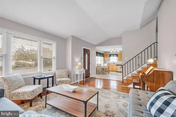 137 BREWER AVE, Blackwood, NJ 08012