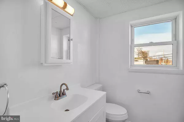 102 N BLACK HORSE PIKE, Blackwood, NJ 08012