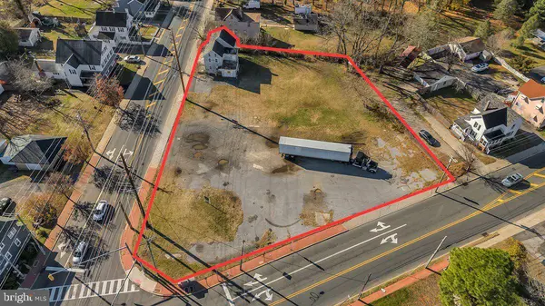 25 GLASSBORO RD, Williamstown, NJ 08094