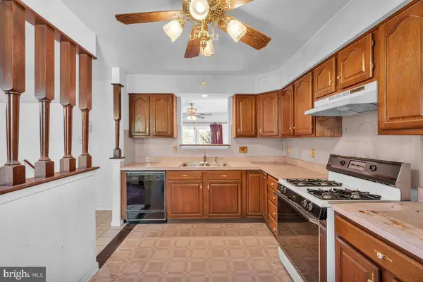 363 UPLAND AVE, Absecon, NJ 08205