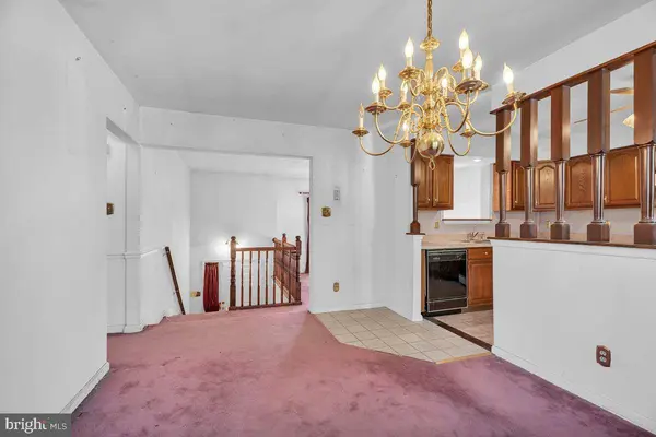 363 UPLAND AVE, Absecon, NJ 08205