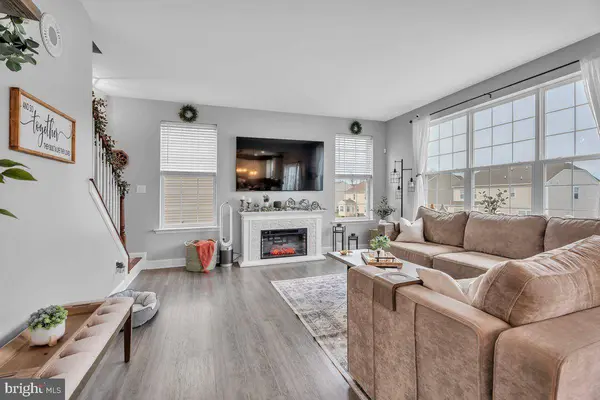 11 COTTONWOOD RD, Swedesboro, NJ 08085