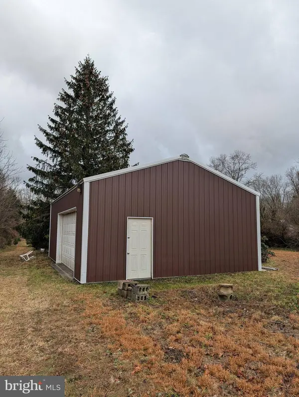 2316 COLES MILL RD #(GARAGE ONLY), Franklinville, NJ 08322