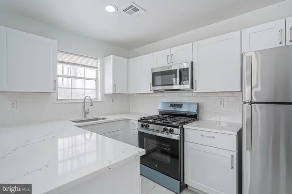 189 CROSSINGS WAY, Lindenwold, NJ 08021