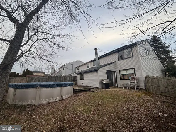 2 PROCYON RD, Blackwood, NJ 08012