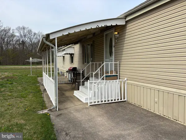 20 SPRUCE DRIVE, Sicklerville, NJ 08081