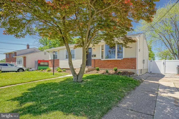 282 MC CLELLAND AVE, Bellmawr, NJ 08031
