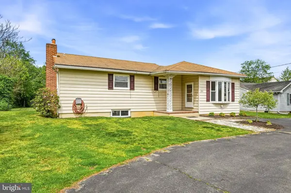 1286 GLASSBORO RD, Williamstown, NJ 08094
