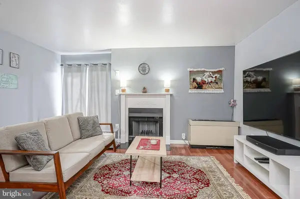 2008 LUCAS LN, Voorhees, NJ 08043