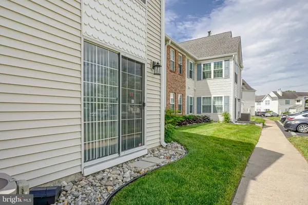 2005A FERNDALE CT, Mount Laurel, NJ 08054