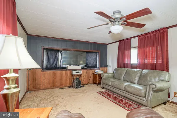 74 COLONIAL DRIVE, Chesilhurst, NJ 08089