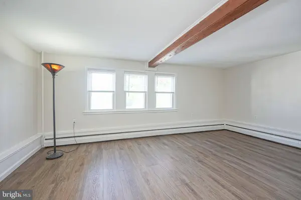 136 N READ AVE #B, Runnemede, NJ 08078