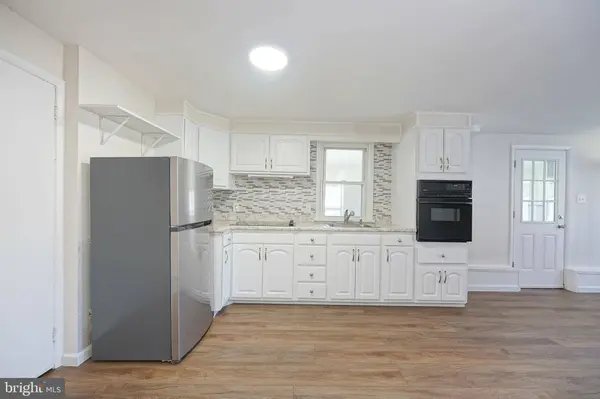136 N READ AVE #B, Runnemede, NJ 08078