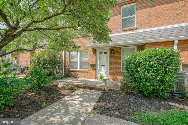 1046 HARBOUR DR #1046, Palmyra, NJ 08065