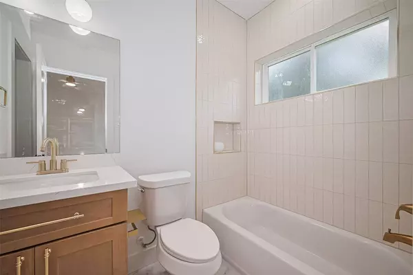 6021 Maybell, Houston, TX 77091