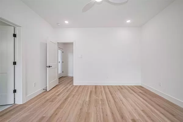 6023 Maybell ST, Houston, TX 77091