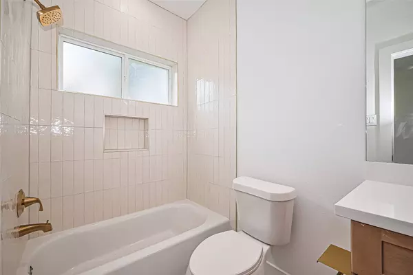 6023 Maybell ST, Houston, TX 77091