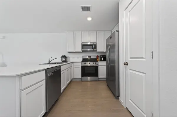 1783 Blue Whale DR, Crosby, TX 77532