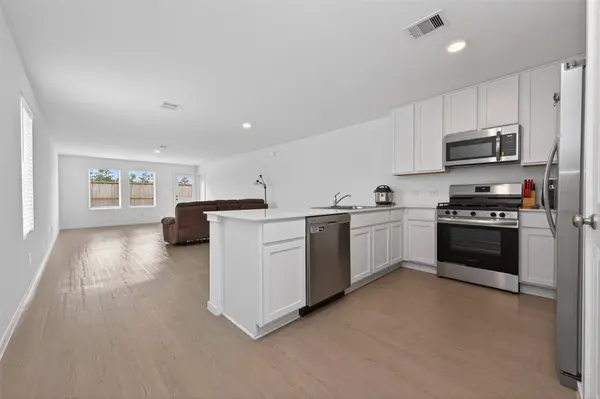 1783 Blue Whale DR, Crosby, TX 77532