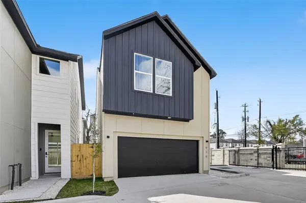 975 Highland Light LN, Houston, TX 77091