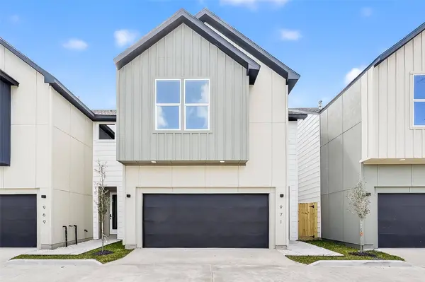 971 Highland Light LN, Houston, TX 77091