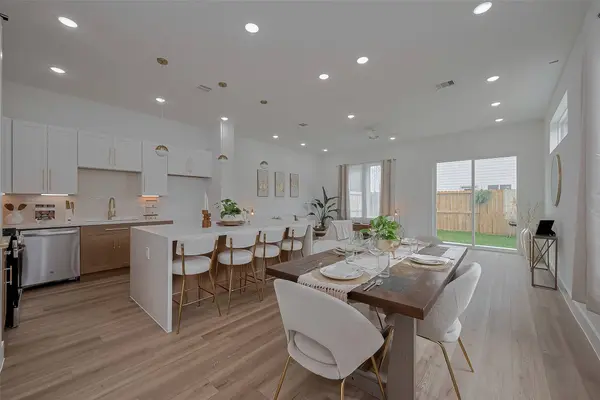 776 Mansfield St, Houston, TX 77091