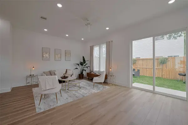 776 Mansfield St, Houston, TX 77091