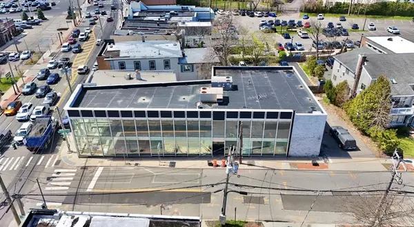 115 E Main St, Smithtown, NY 11754-3810