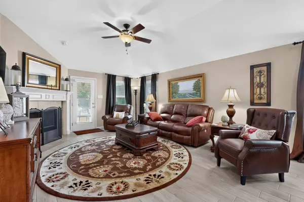 928 Tabernash DR, Leander, TX 78641